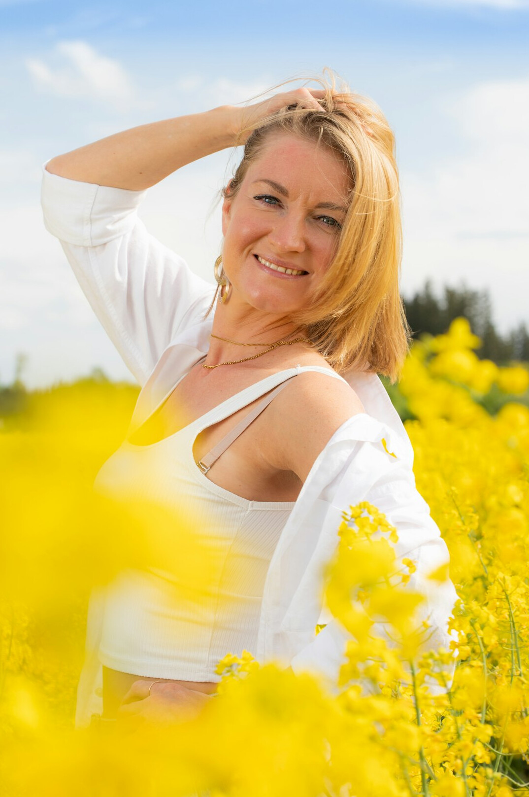 Portrait of a smiling woman in her forties