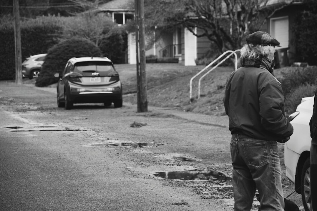 detective following suspect